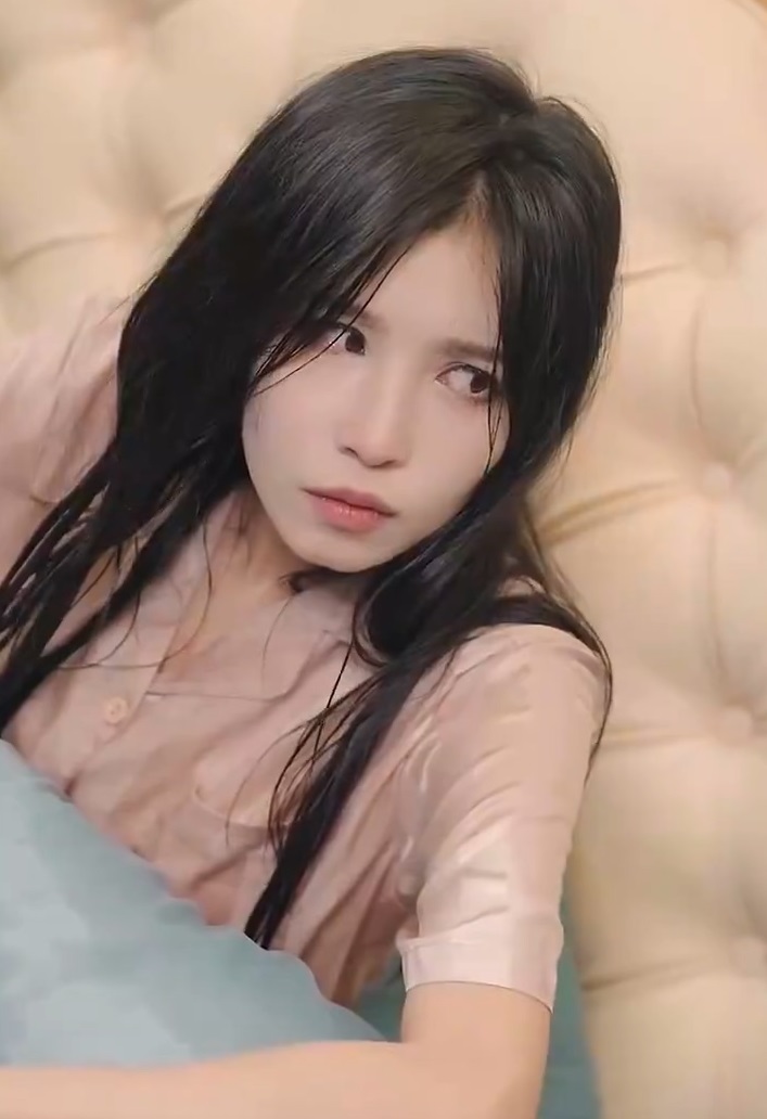 身体互换后首富老公每天替我受虐第02集